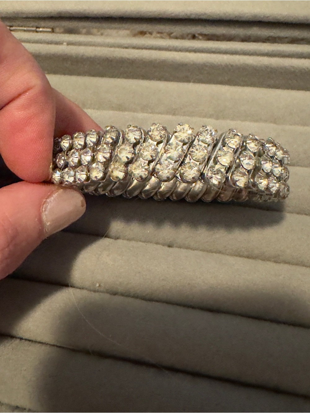 Rhinestone Crystal Stretch Bracelet - Silver Clear Sparkle vintage